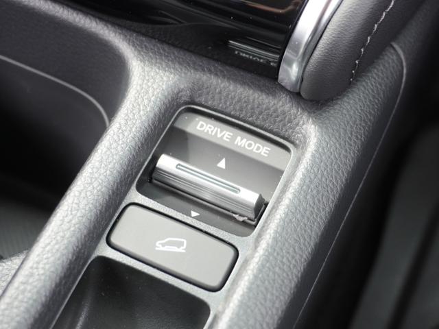 ヴェゼル e:HEVZ デモカー 9インチナビ 全周囲カメラ ドラレコ ETC2.0対応 アダプティブクルーズコントロール シートヒーター Bluetooth USB入力端子 LEDヘッドライト 衝突被害軽減ブレーキ 禁煙車(58枚目)