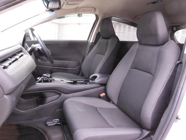 ヴェゼル ハイブリッドＸ・ホンダセンシング　ワンオーナー　４ＷＤ　８型ナビ　バックカメラ　ＥＴＣ　アダプティブクルーズコントロール　シートヒーター　Ｂｌｕｅｔｏｏｔｈ　ＵＳＢ入力端子　ＬＥＤヘッドライト　衝突被害軽減ブレーキ　浸水ヒーテドミラー（8枚目）