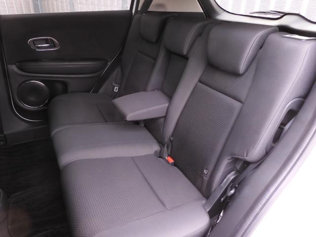 ヴェゼル ハイブリッドＸ・ホンダセンシング　ワンオーナー　４ＷＤ　８型ナビ　バックカメラ　ＥＴＣ　アダプティブクルーズコントロール　シートヒーター　Ｂｌｕｅｔｏｏｔｈ　ＵＳＢ入力端子　ＬＥＤヘッドライト　衝突被害軽減ブレーキ　浸水ヒーテドミラー（9枚目）