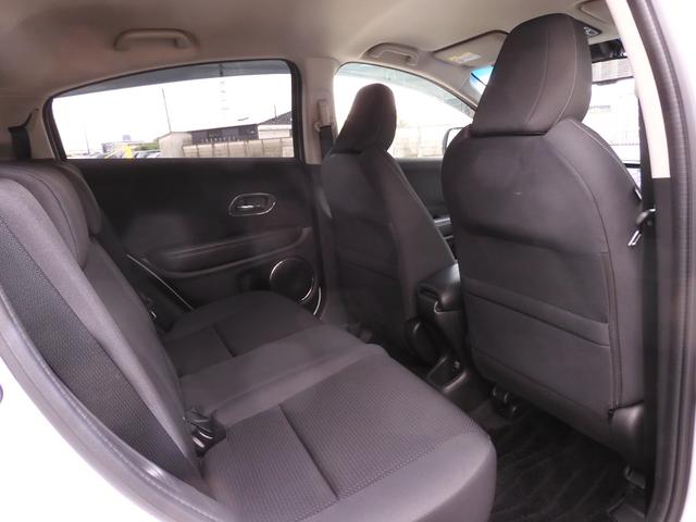 ヴェゼル ハイブリッドＸ・ホンダセンシング　ワンオーナー　４ＷＤ　８型ナビ　バックカメラ　ＥＴＣ　アダプティブクルーズコントロール　シートヒーター　Ｂｌｕｅｔｏｏｔｈ　ＵＳＢ入力端子　ＬＥＤヘッドライト　衝突被害軽減ブレーキ　浸水ヒーテドミラー（41枚目）