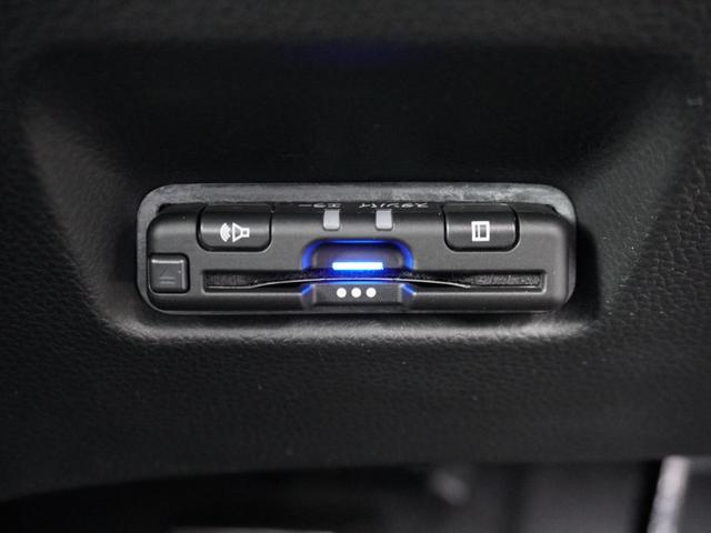 フィット ホーム ワンオーナー 8インチナビ バックカメラ ドラレコ ETC アダプティブクルーズコントロール Bluetooth USB入力端子 LEDヘッドライト 衝突被害軽減ブレーキ スペアキー有 禁煙車(5枚目)
