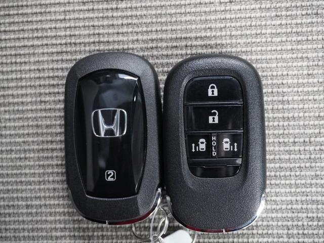 N-BOX ベースグレード 2年保証当社試乗車ナビDレコRカメETC両電扉 渋滞追従クルーズ Bluetooth 障害物センサー シートヒーター オートハイビーム デイライト フルセグTV DVD再生 スペアキー有り(19枚目)