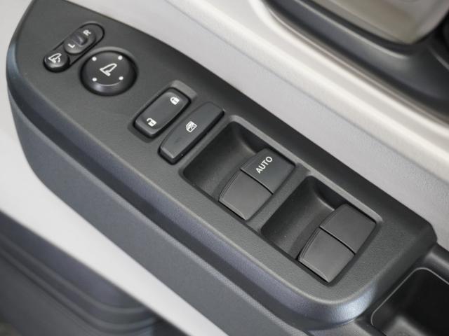 N-BOX ベースグレード 2年保証当社試乗車ナビDレコRカメETC両電扉 渋滞追従クルーズ Bluetooth 障害物センサー シートヒーター オートハイビーム デイライト フルセグTV DVD再生 スペアキー有り(29枚目)