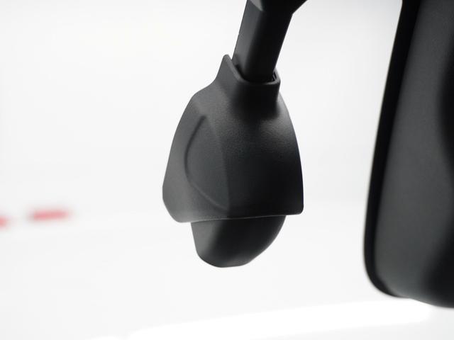 ヴェゼル e:HEVX 2年保証ナビDレコRカメETCクルコンBT地デジ 渋滞追従クルーズ Bluetooth 減速セレクター ヒルディセントコントロール オートーハイビーム ワイヤレス充電器 16インチ純正アルミホイール(5枚目)