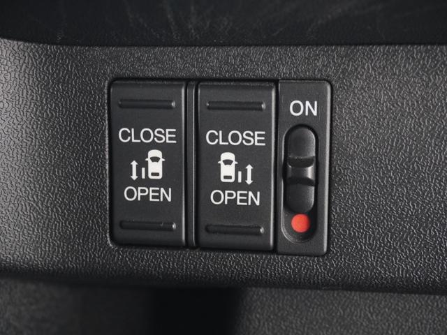 ステップワゴンスパーダ スパーダハイブリッドGホンダセンシング ワンオーナー 10インチナビ バックカメラ ドラレコ ETC アダプティブクルーズコントロール 両側電動スライドドア Bluetooth LEDヘッドライト 衝突被害軽減ブレーキ フルセグ 禁煙車(17枚目)