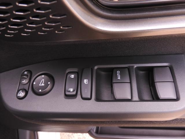 N-BOXカスタム ターボ デモカー 9インチナビ バックカメラ ドラレコ ETC アダプティブクルーズコントロール 両側電動スライドドア シートヒーター Bluetooth LEDヘッドライト 衝突被害軽減ブレーキ 禁煙車(48枚目)