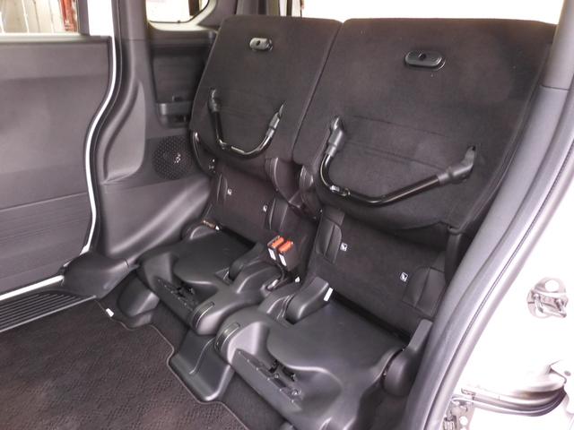 Ｎ－ＢＯＸカスタム ターボ　デモカー　９インチナビ　バックカメラ　ドラレコ　ＥＴＣ　アダプティブクルーズコントロール　両側電動スライドドア　シートヒーター　Ｂｌｕｅｔｏｏｔｈ　ＬＥＤヘッドライト　衝突被害軽減ブレーキ　禁煙車（11枚目）