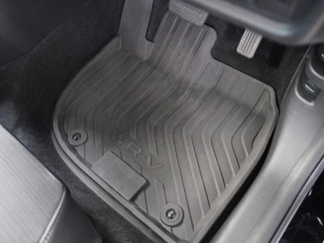 ＷＲ－Ｖ Ｚ　ワンオーナー　９インチナビ　バックカメラ　ドラレコ　ＥＴＣ　アダプティブクルーズコントロール　Ｂｌｕｅｔｏｏｔｈ　ＬＥＤヘッドライト　衝突被害軽減ブレーキ　純正アルミホイール　パドルシフト　禁煙車（18枚目）