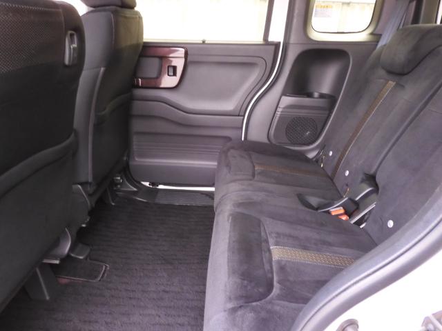 N-BOXカスタム G・Lホンダセンシング 7インチメモリーナビ バックカメラ ETC アダプティブクルーズコントロール 両側電動スライドドア Bluetooth LEDヘッドライト 衝突被害軽減ブレーキ 純正アルミホイール フルセグ 禁煙車(10枚目)