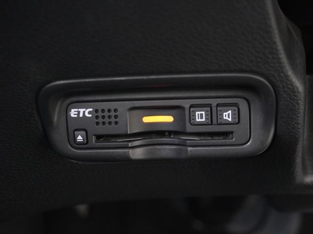ヴェゼル ハイブリッドＲＳ・ホンダセンシング　ワンオーナー　７インチナビ　バックカメラ　ドラレコ　ＥＴＣ　アダプティブクルーズコントロール　シートヒーター　Ｂｌｕｅｔｏｏｔｈ　ＬＥＤヘッドライト　オートエアコン　衝突被害軽減ブレーキ　盗難防止装置（6枚目）