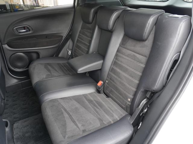 ヴェゼル ハイブリッドＲＳ・ホンダセンシング　ワンオーナー　７インチナビ　バックカメラ　ドラレコ　ＥＴＣ　アダプティブクルーズコントロール　シートヒーター　Ｂｌｕｅｔｏｏｔｈ　ＬＥＤヘッドライト　オートエアコン　衝突被害軽減ブレーキ　盗難防止装置（10枚目）