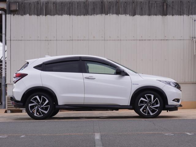 ヴェゼル ハイブリッドＲＳ・ホンダセンシング　ワンオーナー　７インチナビ　バックカメラ　ドラレコ　ＥＴＣ　アダプティブクルーズコントロール　シートヒーター　Ｂｌｕｅｔｏｏｔｈ　ＬＥＤヘッドライト　オートエアコン　衝突被害軽減ブレーキ　盗難防止装置（26枚目）