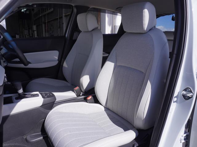 フィット ホーム ワンオーナー 9インチナビ バックカメラ ドラレコ ETC アダプティブクルーズコントロール Bluetooth USB入力端子 LEDヘッドライト 衝突被害軽減ブレーキ フルセグTV 禁煙車(10枚目)