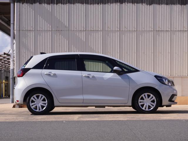 フィット ホーム ワンオーナー 9インチナビ バックカメラ ドラレコ ETC アダプティブクルーズコントロール Bluetooth USB入力端子 LEDヘッドライト 衝突被害軽減ブレーキ フルセグTV 禁煙車(26枚目)