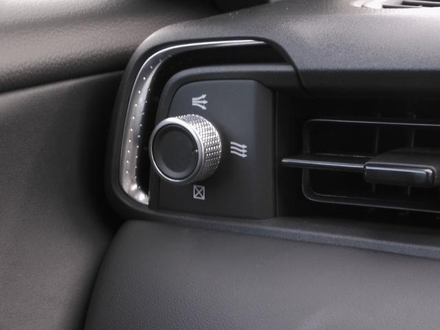 ヴェゼル e:HEVZ 1オーナー コネクトディスプレイ9インチ フルセグ 全周囲カメラ ETC2.0(ナビ連動) 前後障害物センサー 衝突軽減ブレーキ 電動リアゲート シートヒーター ブラインドスポット LEDフォグライト(67枚目)