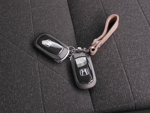 ヴェゼル e:HEVZ 1オーナー コネクトディスプレイ9インチ フルセグ 全周囲カメラ ETC2.0(ナビ連動) 前後障害物センサー 衝突軽減ブレーキ 電動リアゲート シートヒーター ブラインドスポット LEDフォグライト(74枚目)