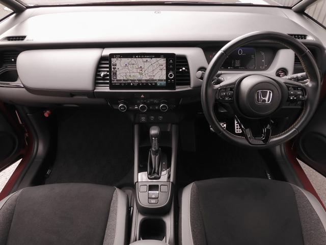 フィット e:HEVRS 元当社デモカー 9インチナビ バックカメラ ETC2.0 アダプティブクルーズコントロール Bluetooth USB入力端子 LEDヘッドライト 衝突被害軽減ブレーキ 障害物センサー 禁煙車(8枚目)