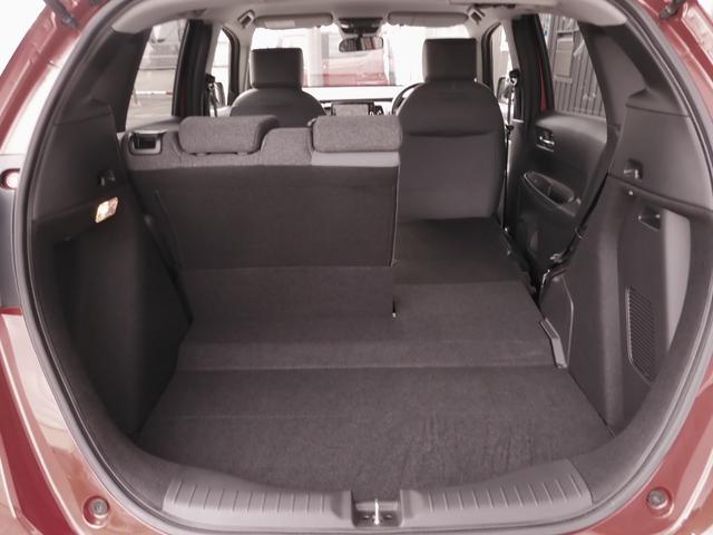 フィット e:HEVRS 元当社デモカー 9インチナビ バックカメラ ETC2.0 アダプティブクルーズコントロール Bluetooth USB入力端子 LEDヘッドライト 衝突被害軽減ブレーキ 障害物センサー 禁煙車(52枚目)