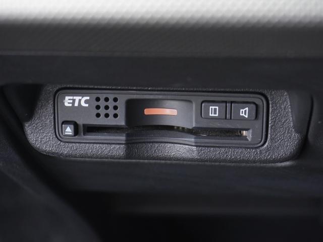 フリードハイブリッド ハイブリッドプレミアムエディション ワンオーナー 7インチナビ バックカメラ ETC クルーズコントロール 両側電動スライドドア Bluetooth ディスチャージドランプ オートエアコン 横滑り防止装置 盗難防止装置 禁煙車(5枚目)