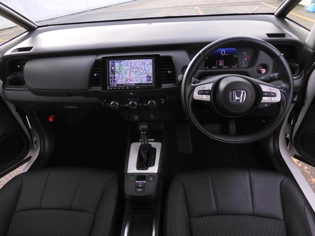 フィット e:HEVリュクス ワンオーナー車 8インチナビ(純正用品VXM-205VFEi) バックカメラ ドラレコ ETC Bluetooth USB入力端子 LEDオートライト 衝突被害軽減ブレーキ 純正アルミ シートヒーター(8枚目)