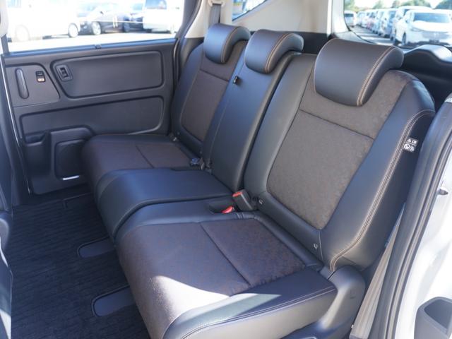 フリード+ クロスター・ホンダセンシング ワンオーナー 7インチメモリーナビ バックカメラ ETC アダプティブクルーズコントロール 両側電動スライドドア シートヒーター Bluetooth LEDヘッドライト 衝突被害軽減ブレーキ 禁煙車(9枚目)