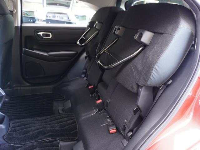 ヴェゼル e:HEVX ワンオーナー 純正エアロ 9インチメモリーナビ バックカメラ ETC2.0 アダプティブクルーズコントロール LEDヘッドライト フルセグTV Bluetooth接続 衝突被害軽減ブレーキ 禁煙車(11枚目)