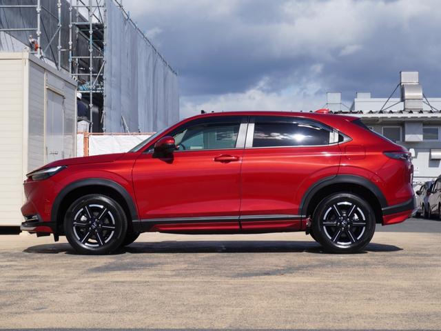 ヴェゼル e:HEVX ワンオーナー 純正エアロ 9インチメモリーナビ バックカメラ ETC2.0 アダプティブクルーズコントロール LEDヘッドライト フルセグTV Bluetooth接続 衝突被害軽減ブレーキ 禁煙車(16枚目)