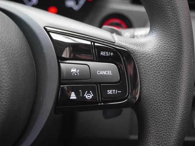 ヴェゼル e:HEVX ワンオーナー 純正エアロ 9インチメモリーナビ バックカメラ ETC2.0 アダプティブクルーズコントロール LEDヘッドライト フルセグTV Bluetooth接続 衝突被害軽減ブレーキ 禁煙車(18枚目)