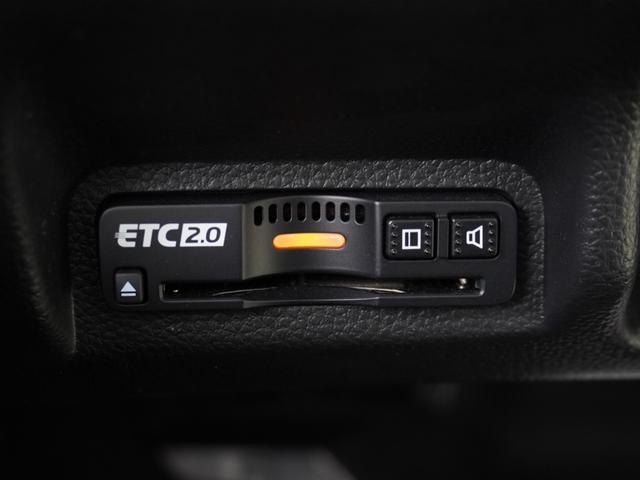 ヴェゼル ｅ：ＨＥＶＺ　ワンオーナー　９インチナビ　バックカメラ　ＥＴＣ２．０　アダプティブクルーズコントロール　シートヒーター　Ｂｌｕｅｔｏｏｔｈ　ＵＳＢ入力端子　ＬＥＤヘッドライト　衝突被害軽減ブレーキ　減速セレクター（5枚目）