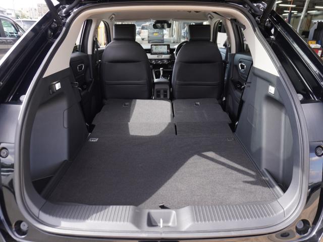 ヴェゼル ｅ：ＨＥＶＺ　ワンオーナー　９インチナビ　バックカメラ　ＥＴＣ２．０　アダプティブクルーズコントロール　シートヒーター　Ｂｌｕｅｔｏｏｔｈ　ＵＳＢ入力端子　ＬＥＤヘッドライト　衝突被害軽減ブレーキ　減速セレクター（11枚目）