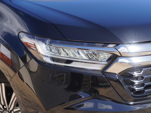 オデッセイ アブソルート　７人乗ワンオーナー　大画面１０インチ純正ＣＤ録音フルセグナビ＋全周囲カメラ　連動ＥＴＣ２．０　ＨＤＭＩ　ＵＳＢ　ハンズフリースライドドア　オットマン付キャプテンシート　ＯＰグリル　ＦＲセンサー　禁煙車（30枚目）