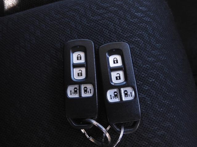 N-BOXカスタム GSSパッケージ 当社顧客ワンオーナー 7インチナビ Rカメラ ETC 両側電動スライドドア Bluetooth 衝突軽減ブレーキ サイド&カーテンエアバッグ 純正アルミ HIDヘッドライト+フォグライト 盗難防止装置(18枚目)