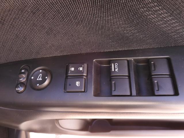 N-BOXカスタム GSSパッケージ 当社顧客ワンオーナー 7インチナビ Rカメラ ETC 両側電動スライドドア Bluetooth 衝突軽減ブレーキ サイド&カーテンエアバッグ 純正アルミ HIDヘッドライト+フォグライト 盗難防止装置(40枚目)