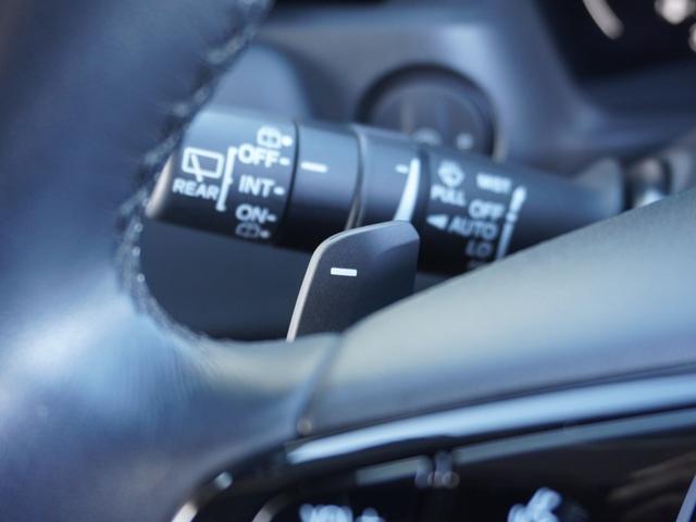 ヴェゼル e:HEVZ ワンオーナー 9インチナビ バックカメラ ETC2.0 アダプティブクルーズコントロール シートヒーター USB入力端子 LEDヘッドライト 衝突被害軽減ブレーキ 純正アルミホイール 禁煙車(17枚目)