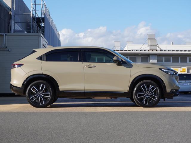 ヴェゼル e:HEVZ ワンオーナー 9インチナビ バックカメラ ETC2.0 アダプティブクルーズコントロール シートヒーター USB入力端子 LEDヘッドライト 衝突被害軽減ブレーキ 純正アルミホイール 禁煙車(26枚目)