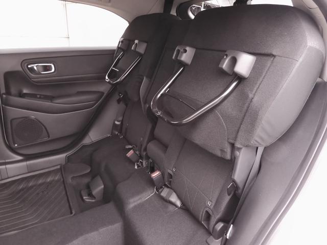 ヴェゼル ｅ：ＨＥＶＸ　ワンオーナー　８インチナビ　バックカメラ　ドラレコ　ＥＴＣ　アダプティブクルーズコントロール　Ｂｌｕｅｔｏｏｔｈ　ＵＳＢ入力端子　ＬＥＤヘッドライト　衝突被害軽減ブレーキ　純正アルミホイール　禁煙車（11枚目）