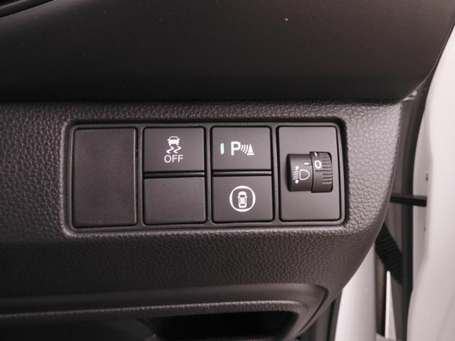 ヴェゼル ｅ：ＨＥＶＸ　ワンオーナー　８インチナビ　バックカメラ　ドラレコ　ＥＴＣ　アダプティブクルーズコントロール　Ｂｌｕｅｔｏｏｔｈ　ＵＳＢ入力端子　ＬＥＤヘッドライト　衝突被害軽減ブレーキ　純正アルミホイール　禁煙車（57枚目）