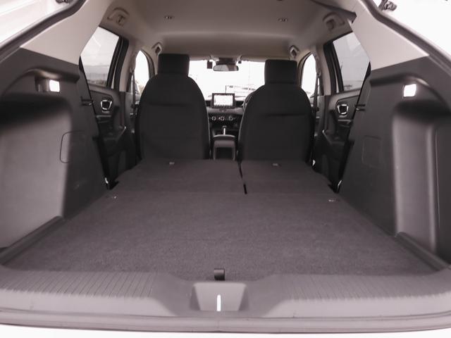 ヴェゼル ｅ：ＨＥＶＸ　ワンオーナー　８インチナビ　バックカメラ　ドラレコ　ＥＴＣ　アダプティブクルーズコントロール　Ｂｌｕｅｔｏｏｔｈ　ＵＳＢ入力端子　ＬＥＤヘッドライト　衝突被害軽減ブレーキ　純正アルミホイール　禁煙車（60枚目）