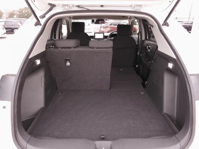 ヴェゼル ｅ：ＨＥＶＸ　ワンオーナー　８インチナビ　バックカメラ　ドラレコ　ＥＴＣ　アダプティブクルーズコントロール　Ｂｌｕｅｔｏｏｔｈ　ＵＳＢ入力端子　ＬＥＤヘッドライト　衝突被害軽減ブレーキ　純正アルミホイール　禁煙車（61枚目）