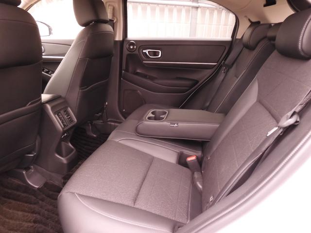 ヴェゼル ｅ：ＨＥＶＺ　ワンオーナー　タイヤ４本交換特典付き　９インチナビ　全周囲カメラ　前後ドラレコ　ナビ連動ＥＴＣ２．０　前席シートヒーター　Ｂｌｕｅｔｏｏｔｈ　ＬＥＤヘッドライト　ハンドルヒーター　減速セレクター（59枚目）