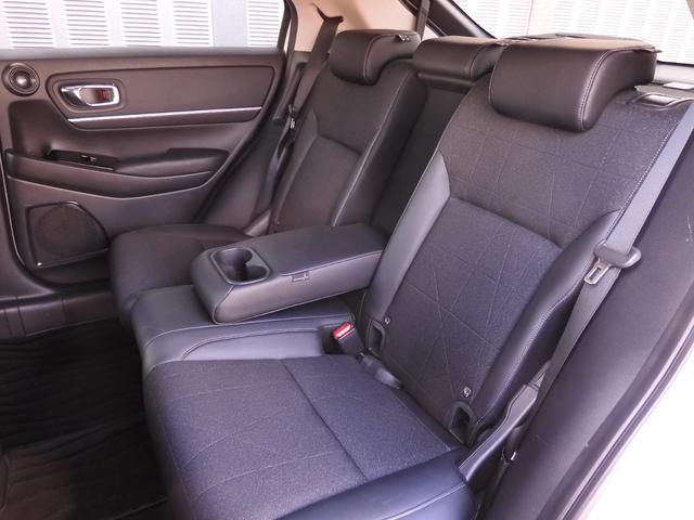 ヴェゼル ｅ：ＨＥＶＺ　ワンオーナー　９インチナビ　全周囲カメラ　ドラレコ　ＥＴＣ２．０　アダプティブクルーズコントロール　シートヒーター　Ｂｌｕｅｔｏｏｔｈ　ＵＳＢ入力端子　ＬＥＤヘッドライト　衝突被害軽減ブレーキ　禁煙車（10枚目）