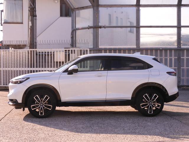 ヴェゼル ｅ：ＨＥＶＺ　ワンオーナー　９インチナビ　全周囲カメラ　ドラレコ　ＥＴＣ２．０　アダプティブクルーズコントロール　シートヒーター　Ｂｌｕｅｔｏｏｔｈ　ＵＳＢ入力端子　ＬＥＤヘッドライト　衝突被害軽減ブレーキ　禁煙車（16枚目）