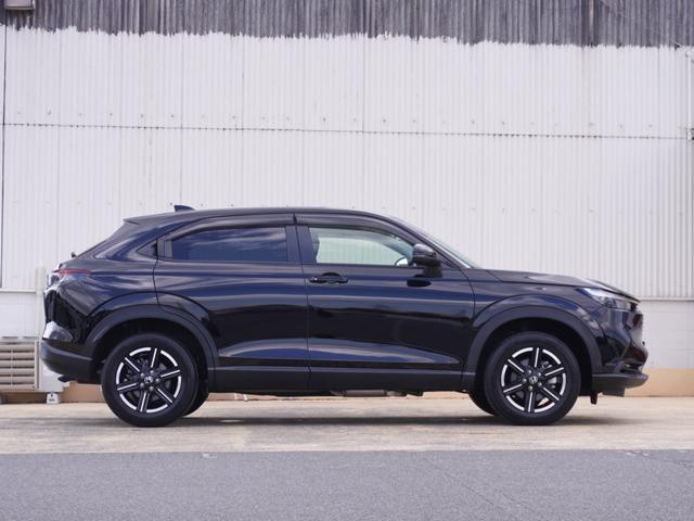 ヴェゼル ｅ：ＨＥＶＸ　ワンオーナー　９インチナビ　バックカメラ　ＥＴＣ２．０対応　アダプティブクルーズコントロール　Ｂｌｕｅｔｏｏｔｈ　ＬＥＤヘッドライト　衝突被害軽減ブレーキ　障害物センサー　禁煙車　いまコレ＋（10枚目）