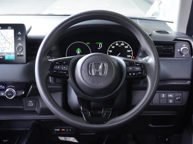 ヴェゼル ｅ：ＨＥＶＸ　ワンオーナー　９インチナビ　バックカメラ　ＥＴＣ２．０対応　アダプティブクルーズコントロール　Ｂｌｕｅｔｏｏｔｈ　ＬＥＤヘッドライト　衝突被害軽減ブレーキ　障害物センサー　禁煙車　いまコレ＋（13枚目）