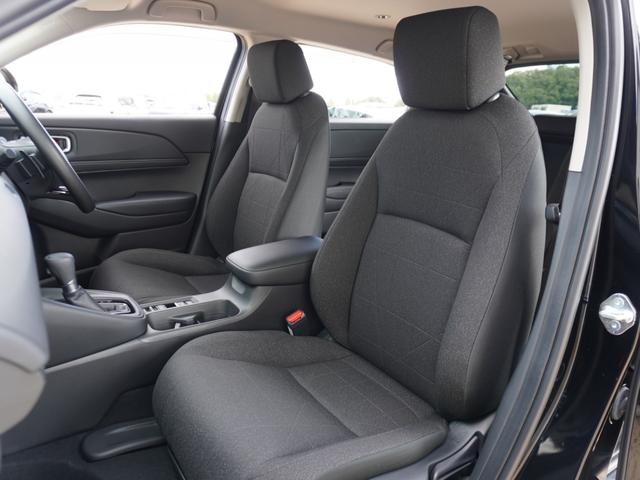 ヴェゼル ｅ：ＨＥＶＸ　ワンオーナー　９インチナビ　バックカメラ　ＥＴＣ２．０対応　アダプティブクルーズコントロール　Ｂｌｕｅｔｏｏｔｈ　ＬＥＤヘッドライト　衝突被害軽減ブレーキ　障害物センサー　禁煙車　いまコレ＋（14枚目）