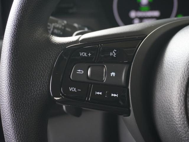 ヴェゼル ｅ：ＨＥＶＸ　ワンオーナー　９インチナビ　バックカメラ　ＥＴＣ２．０対応　アダプティブクルーズコントロール　Ｂｌｕｅｔｏｏｔｈ　ＬＥＤヘッドライト　衝突被害軽減ブレーキ　障害物センサー　禁煙車　いまコレ＋（57枚目）