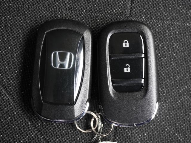 ヴェゼル ｅ：ＨＥＶＸ　ワンオーナー　９インチナビ　バックカメラ　ＥＴＣ２．０対応　アダプティブクルーズコントロール　Ｂｌｕｅｔｏｏｔｈ　ＬＥＤヘッドライト　衝突被害軽減ブレーキ　障害物センサー　禁煙車　いまコレ＋（66枚目）