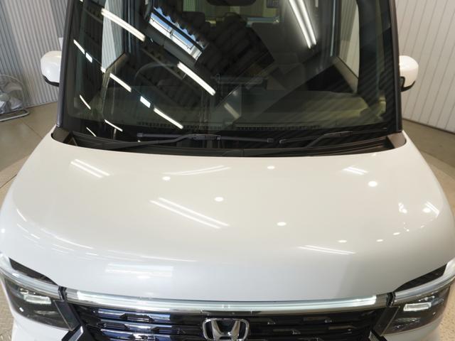 全車整備代金を車両本体価格に含んでおります。法定点検整備または定期点検を実施し、点検記録簿を発行致します。