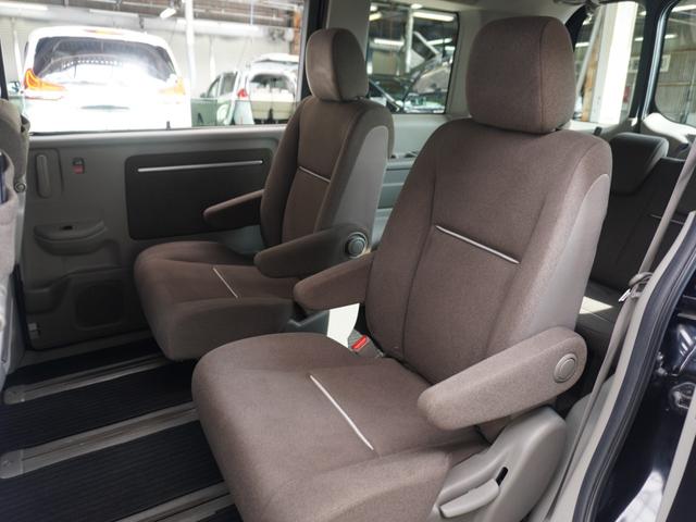 ステップワゴン G・EXホンダセンシング 9インチナビ バックカメラ ETC アダプティブクルーズコントロール 両側電動スライドドア シートヒーター フルセグ Bluetooth LEDヘッドライト 衝突被害軽減ブレーキ 純正アルミホイール(10枚目)