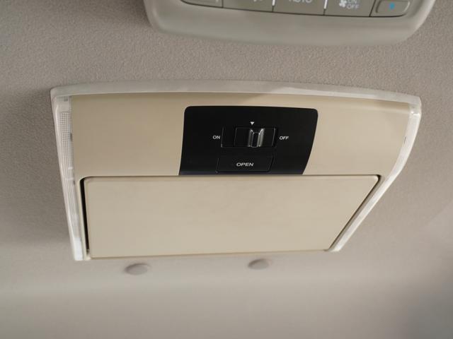 ステップワゴン G・EXホンダセンシング 9インチナビ バックカメラ ETC アダプティブクルーズコントロール 両側電動スライドドア シートヒーター フルセグ Bluetooth LEDヘッドライト 衝突被害軽減ブレーキ 純正アルミホイール(42枚目)